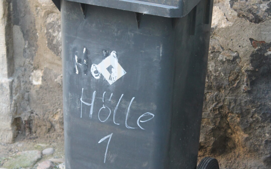 Too Evil To Be True (S13:Ep15)